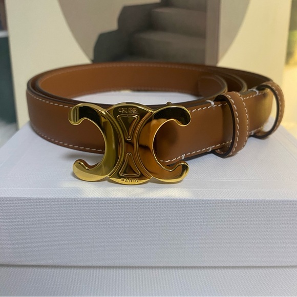 Brown Leather Belt with Gold Buckle - Picture 1 of 6